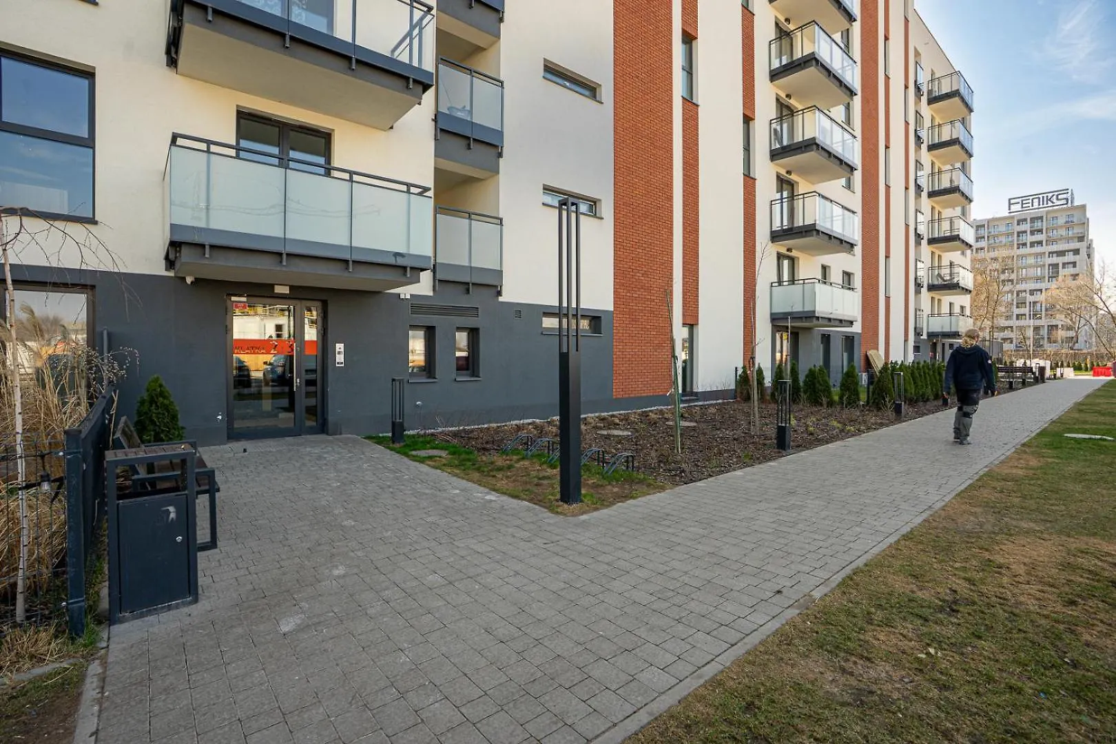 Zupnicza Apt - Parking And Balcony - By Rentujemy Warsaw Apartment