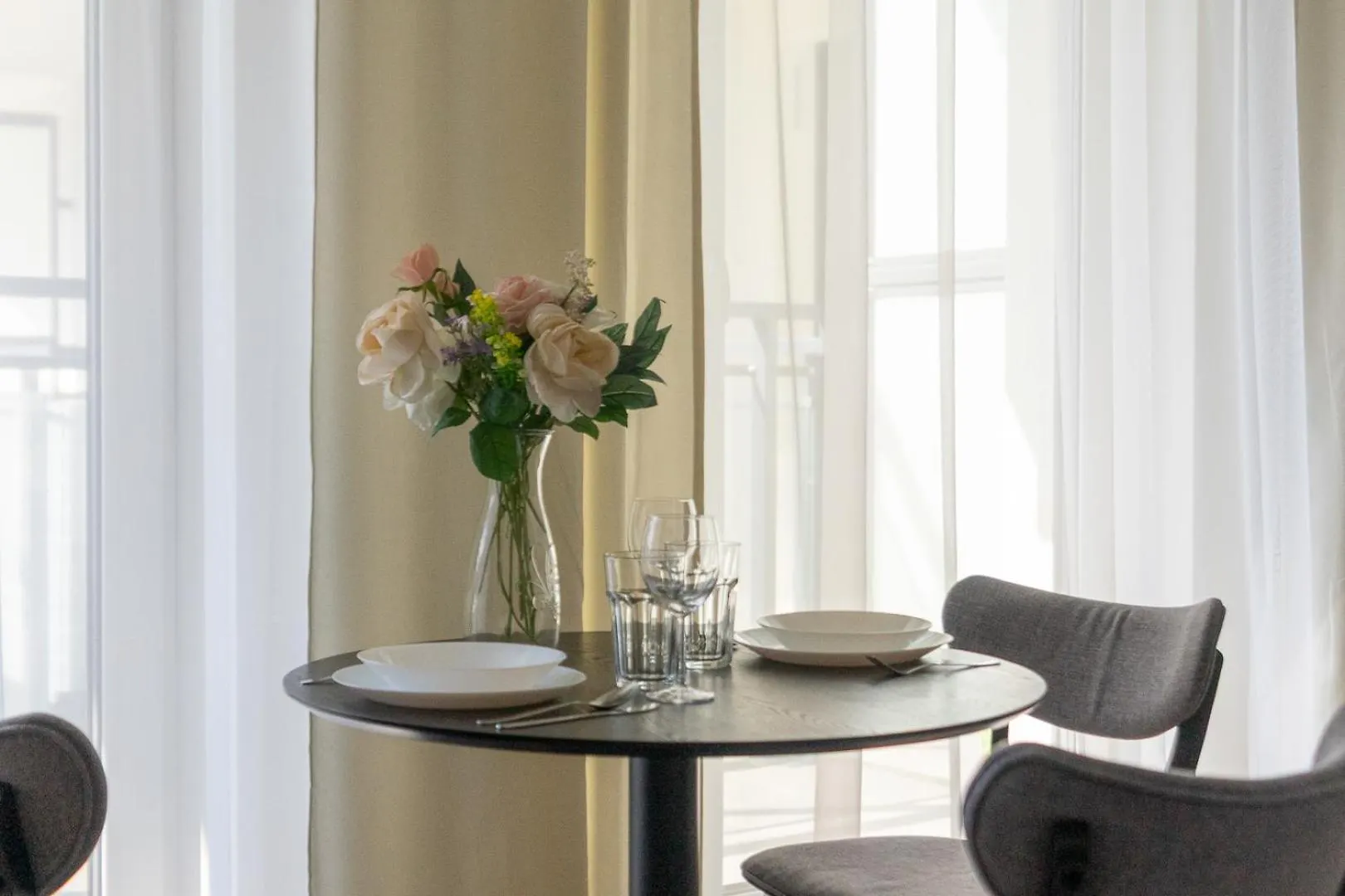 Zupnicza Apt - Parking And Balcony - By Rentujemy Warsaw 0*,  Poland