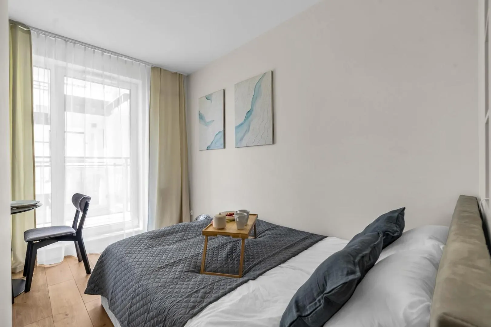 Zupnicza Apt - Parking And Balcony - By Rentujemy Warsaw Poland